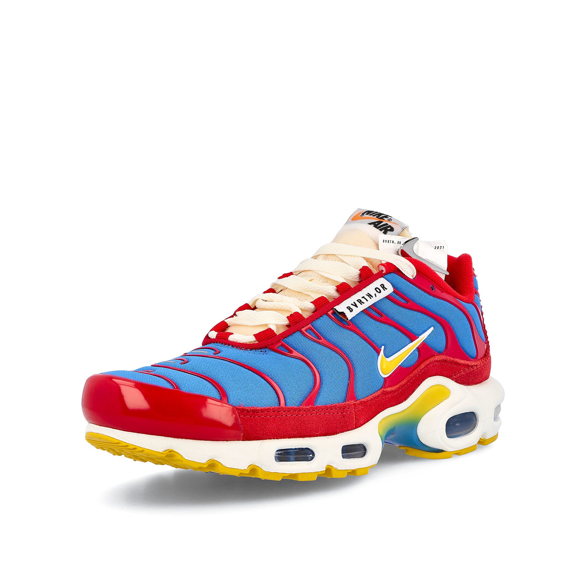 Nike air max plus se University Red-Pollen - Light Photo Blue - Sail Low Top Sneakers  Close Up | Overkill