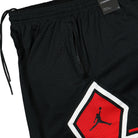 Jordan Wmns Air Jordan Essentials Diamond Short Black / University Red Shorts Detailfoto | Overkill