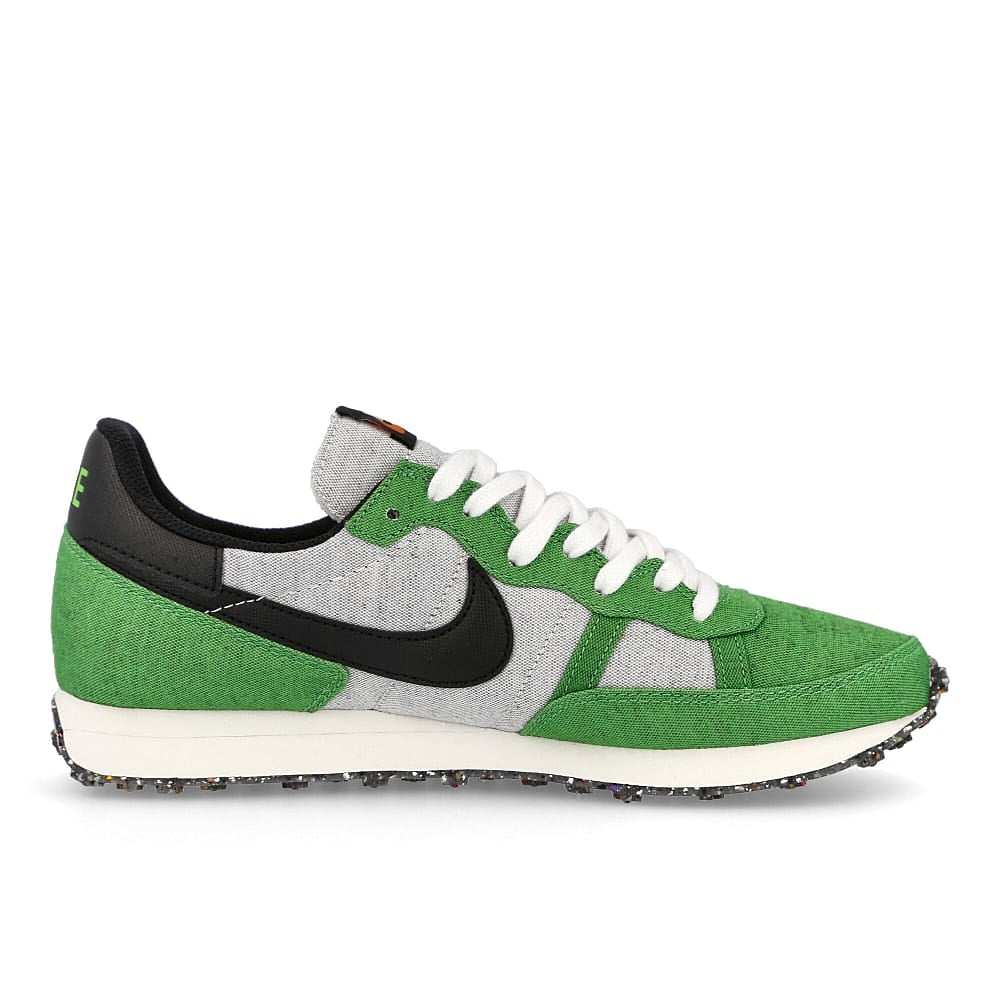Nike challenger og Mean Green-Black - Sail - White Sneakers  Silhouette | Overkill