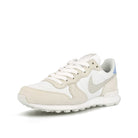 Nike wmns internationalist White-Light Bone - Pale Ivory - Summit White Sneakers  Close Up | Overkill