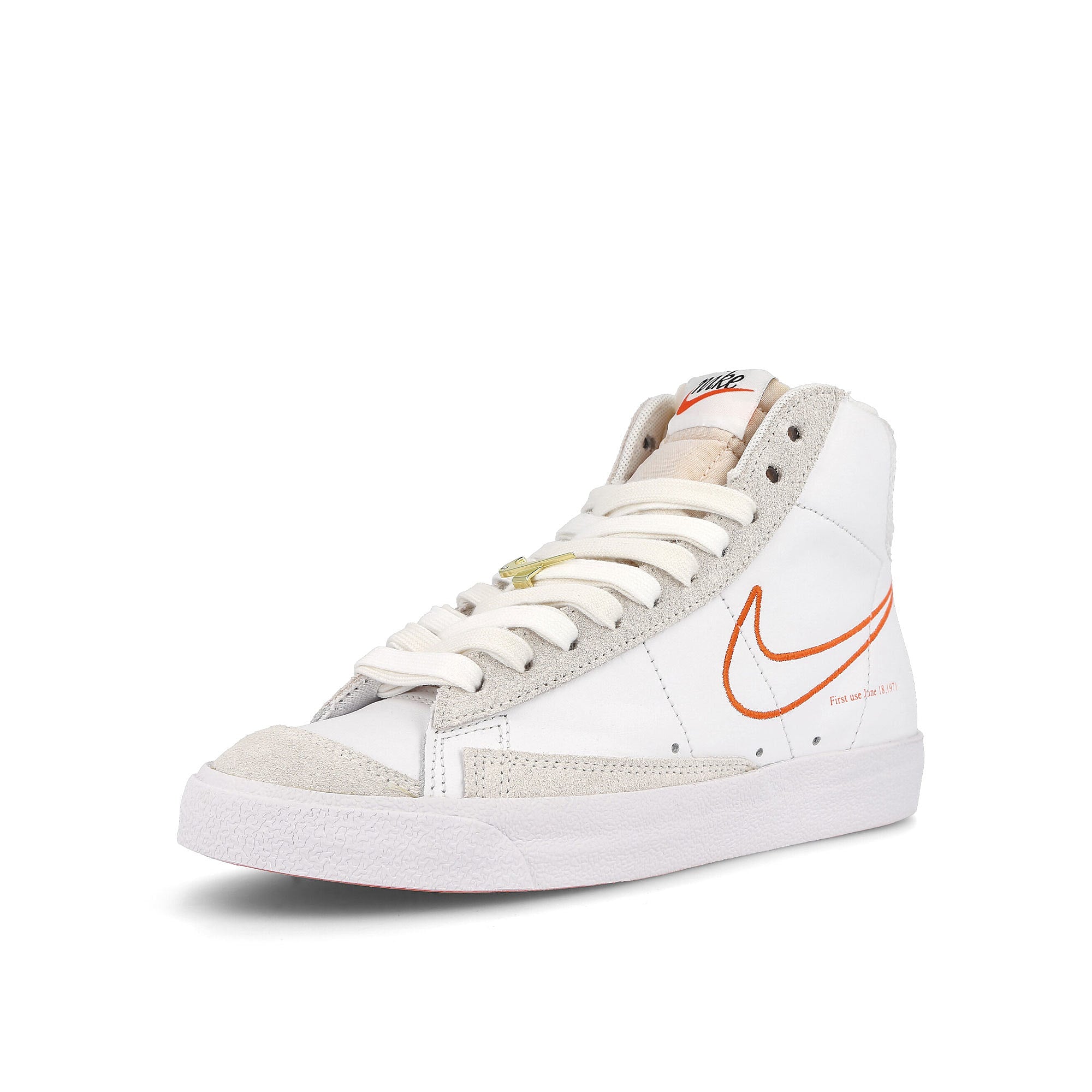 Nike wmns blazer mid ´77 se White / Orange - Summit White - Sail  Detailfoto | Overkill