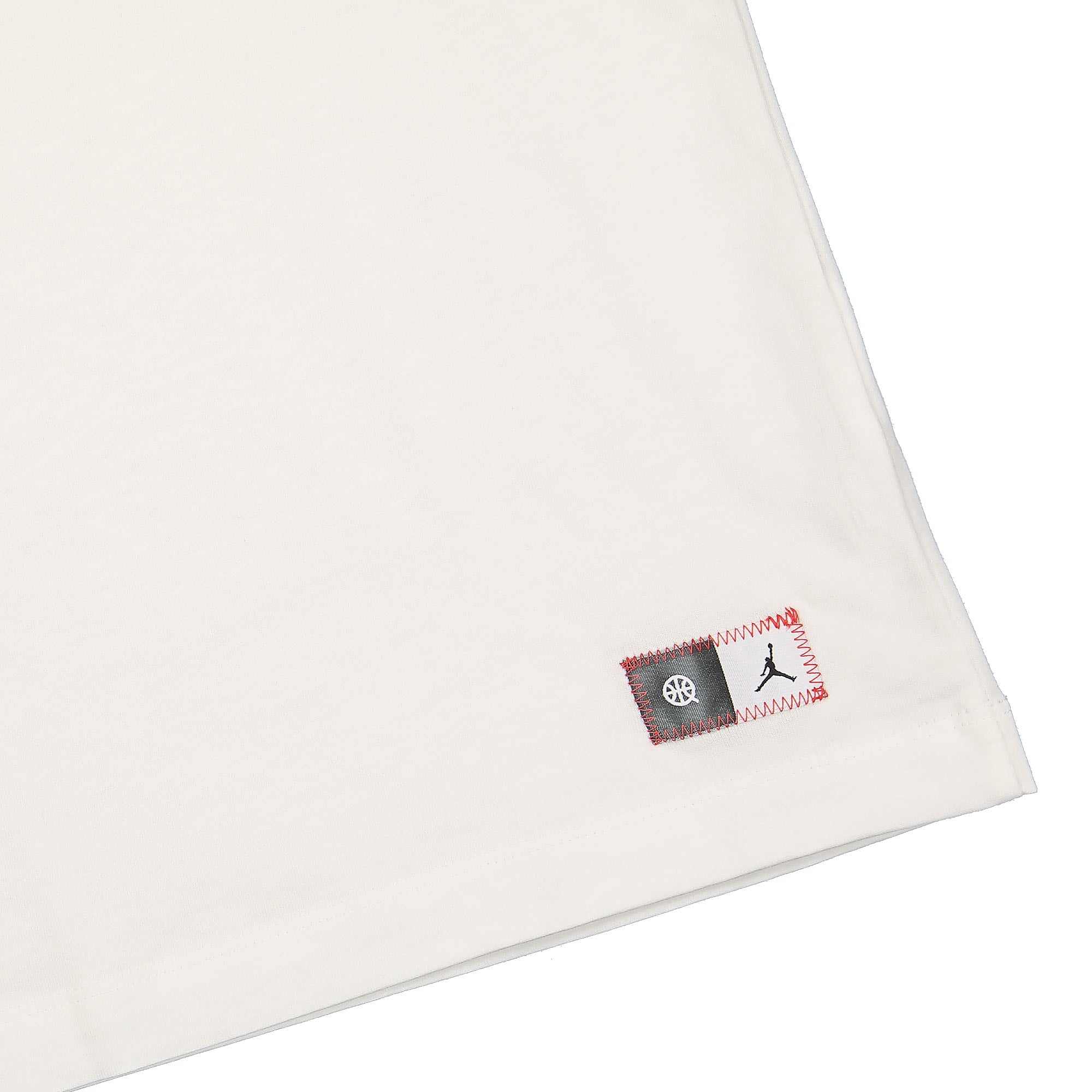 Jordan Air Jordan Quai 54 Logo SS Tee White T-Shirts Detailfoto | Overkill