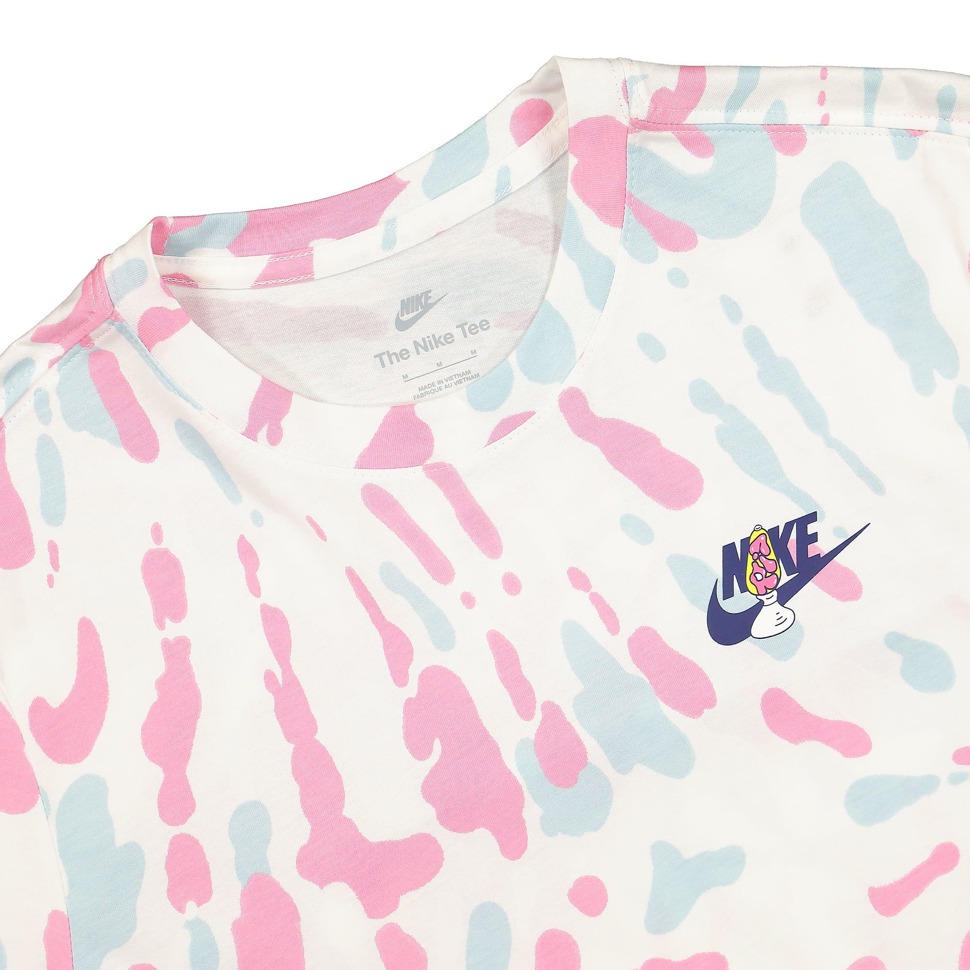 Nike NSW Black Light Tie Dye Tee White T-Shirts Close-up | Overkill