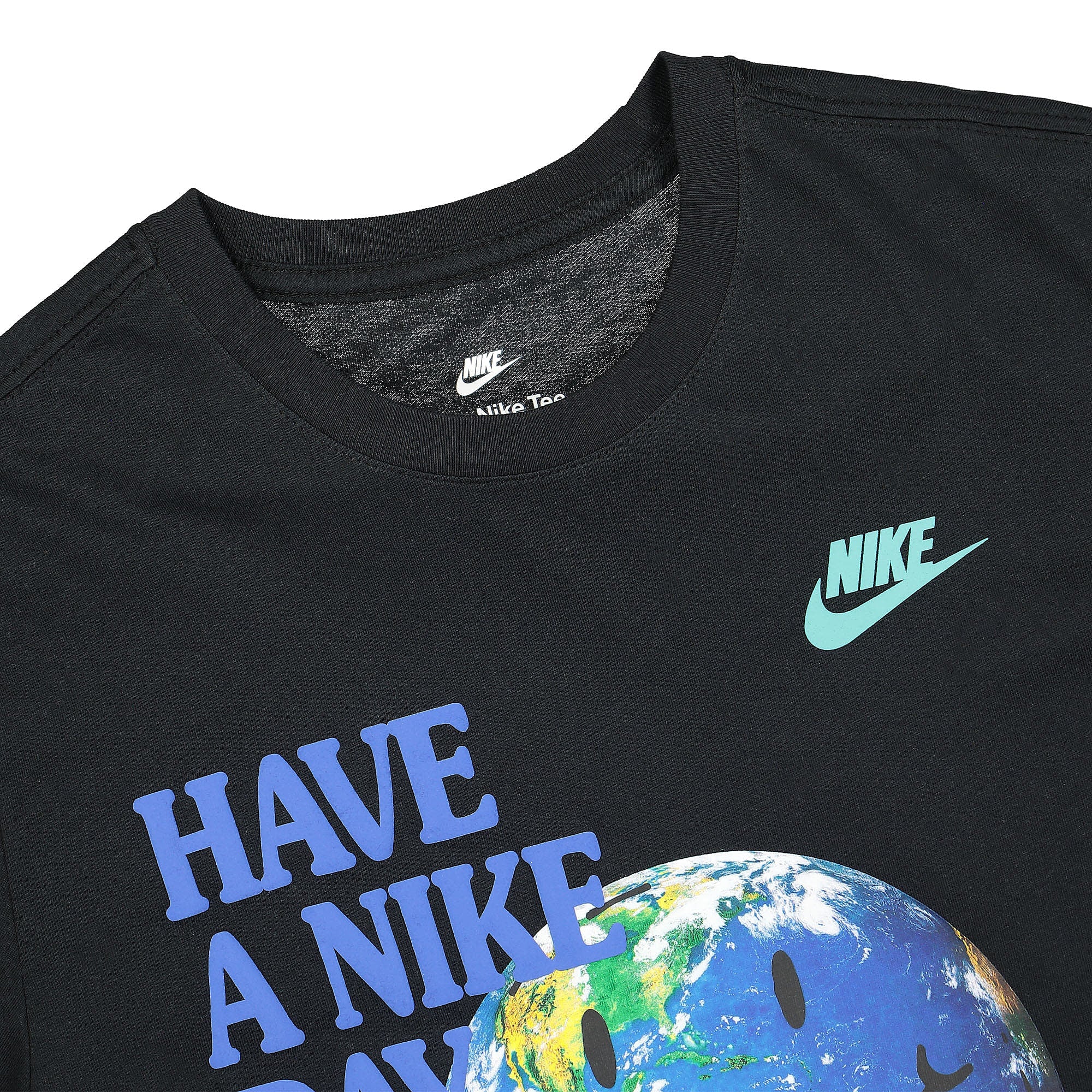 Nike NSW Essential Statement 1 Tee Black T-Shirts Close-up | Overkill