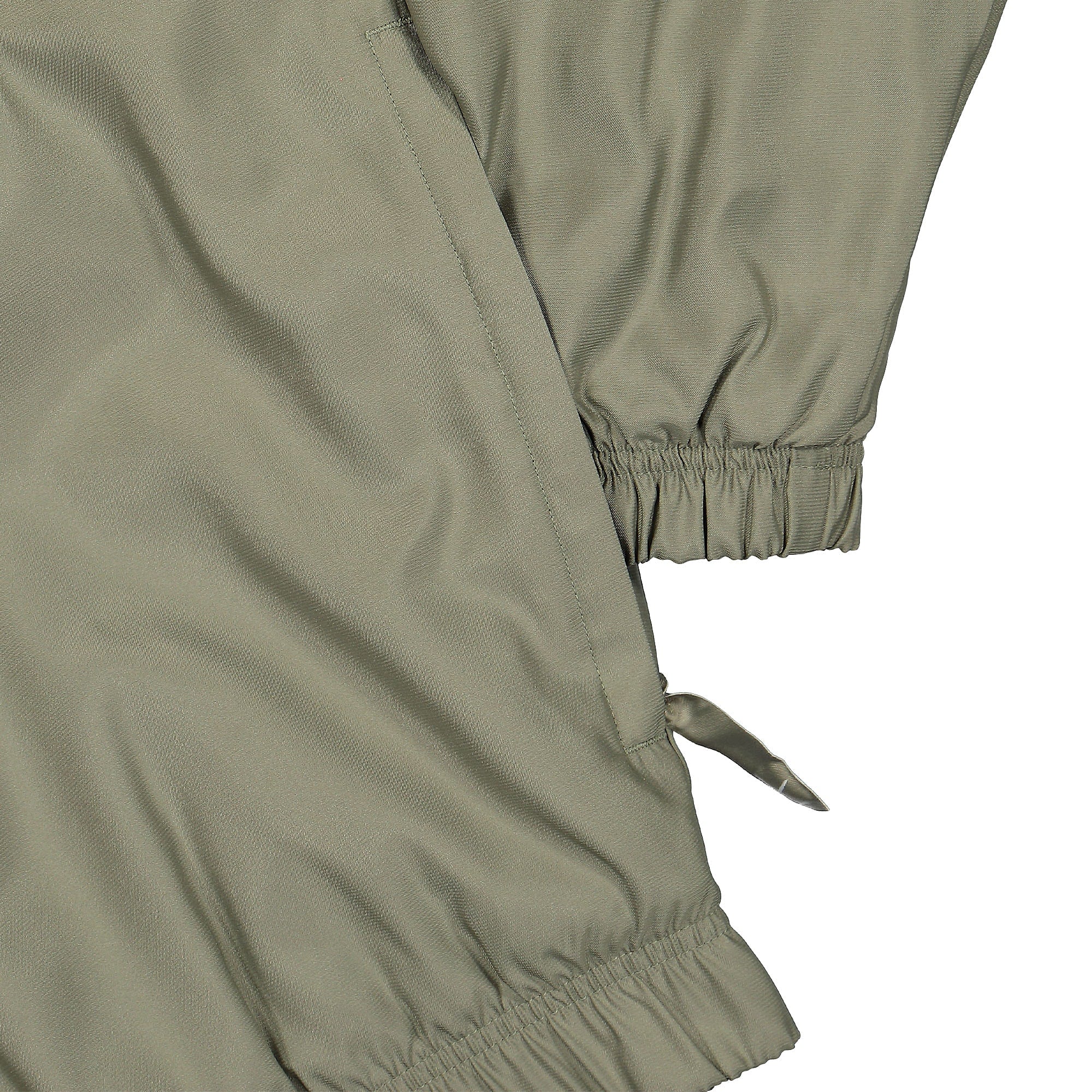 Nike NRG Solo Swoosh Satin Bomber Jacket Light Army / Kumquat / White Bomber & Varsity Jackets Detailfoto | Overkill