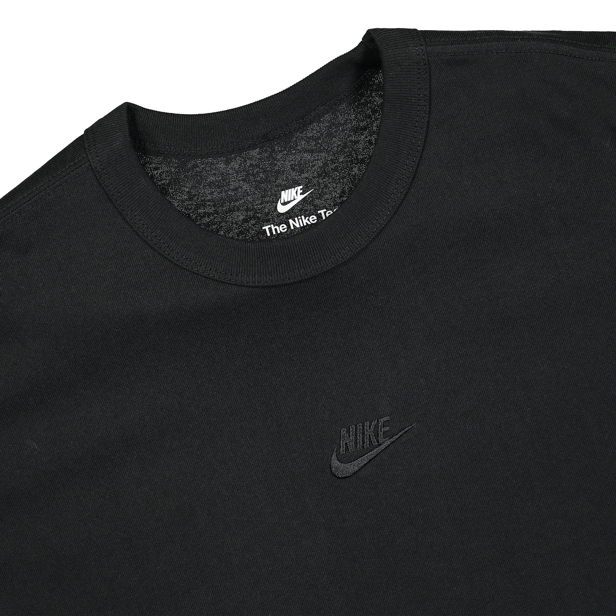 Nike NSW Premium Essentials Tee Black / Black T-Shirts Close-up | Overkill