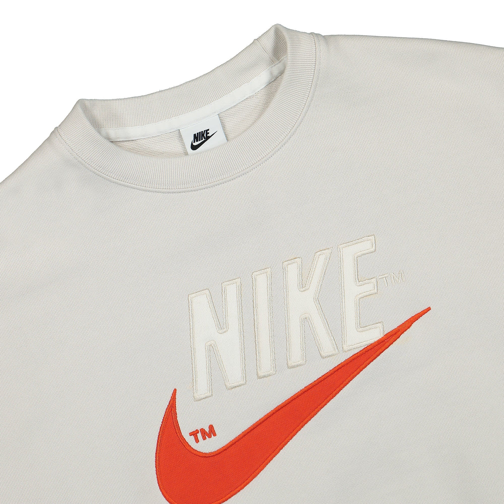 Nike NSW Trend Fleece Crew Sweatshirt Phantom Sweatshirts Close-up | Overkill