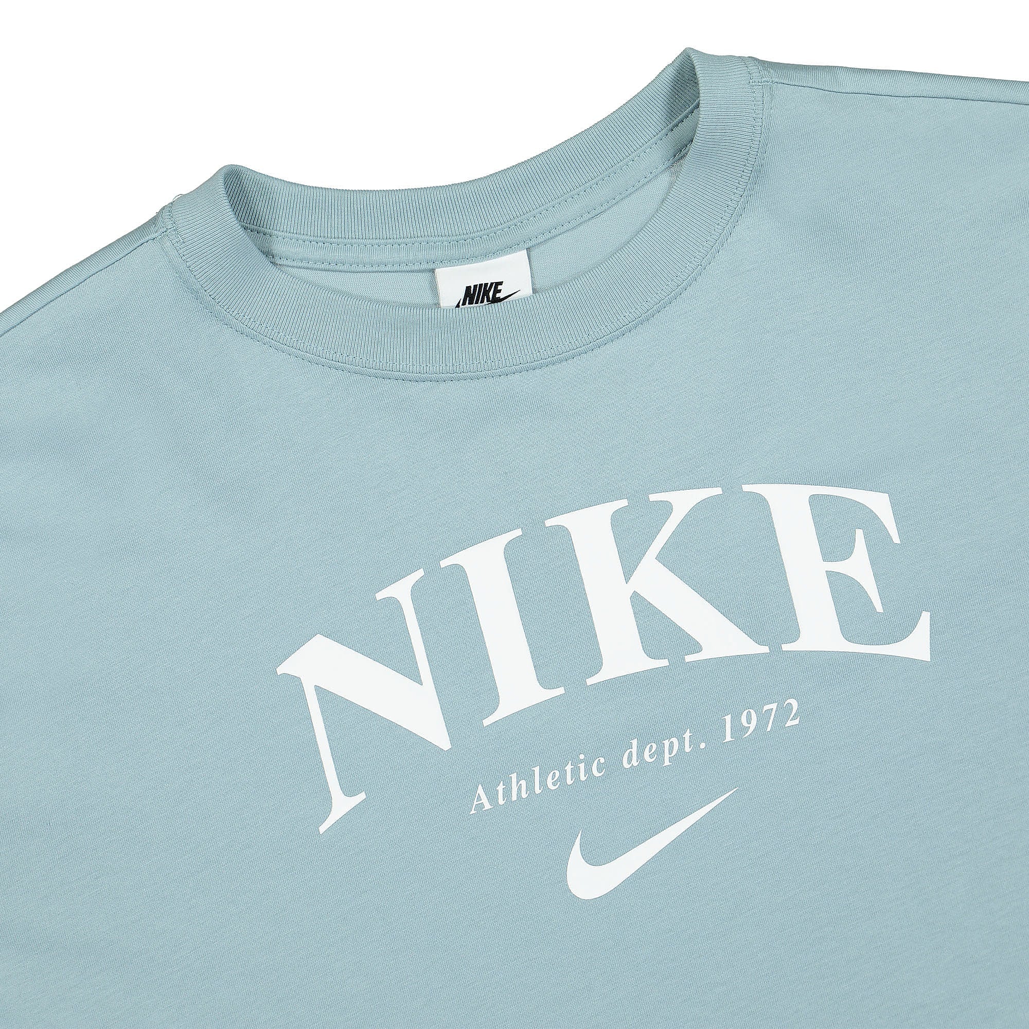 Nike Wmns NSW Short-Sleeve Graphic Dress Ocean Cube / White Dresses Close-up | Overkill