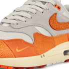 Nike Wmns Air Max 1 Light Bone-Magma Orange - Neutral Grey Low Top Sneakers  Detailfoto | Overkill