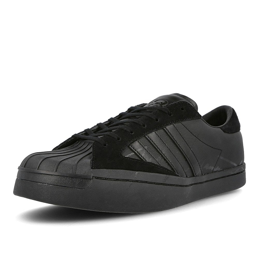 Y-3 yohji star Black-Footwear White-Black Sneakers  Close Up | Overkill