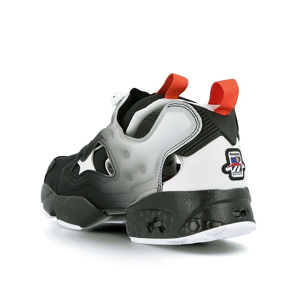 Reebok instapump fury og nm Black / White / Radiant Red  Close-up | Overkill