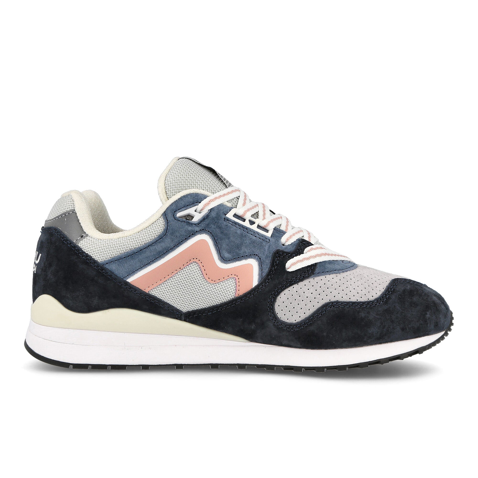 Karhu synchron classic India Ink-Cameo Rose Sneakers  Silhouette | Overkill