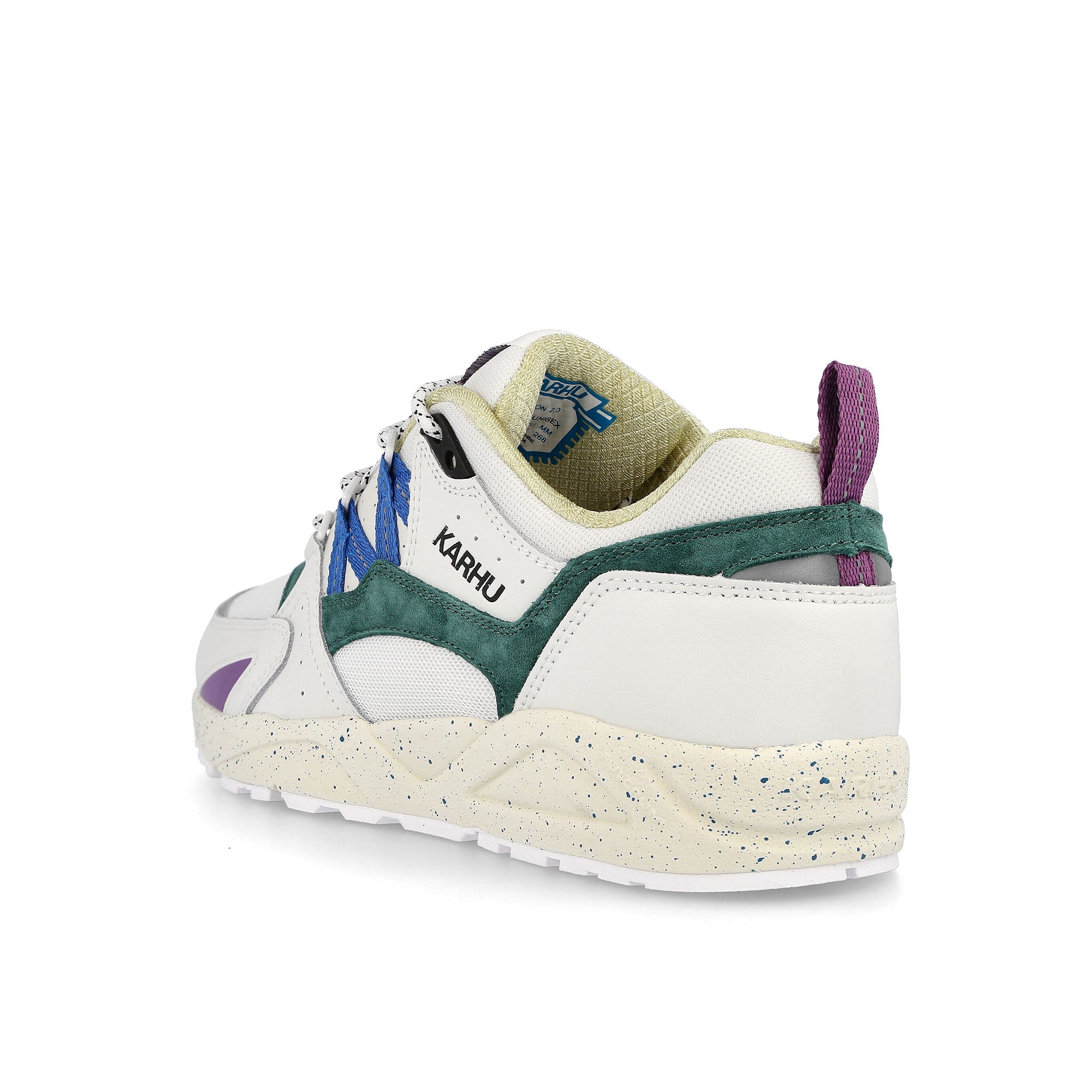 Karhu fusion 2.0 Bright White / Blue Spruce  Close-up | Overkill