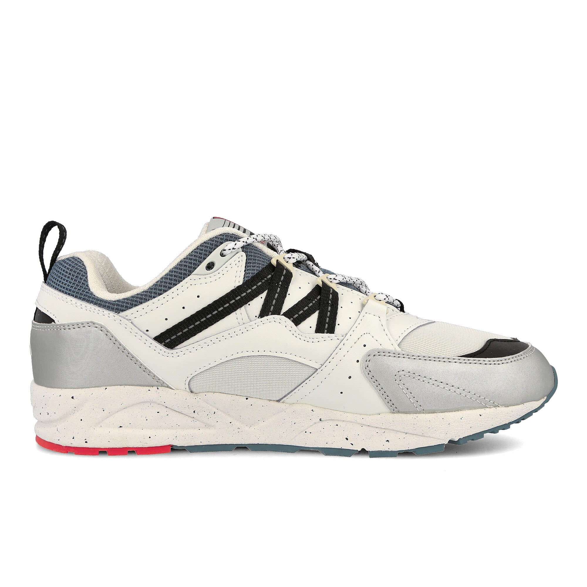 Karhu fusion 2.0 Silver-Jet Black Low Top Sneakers  Silhouette | Overkill