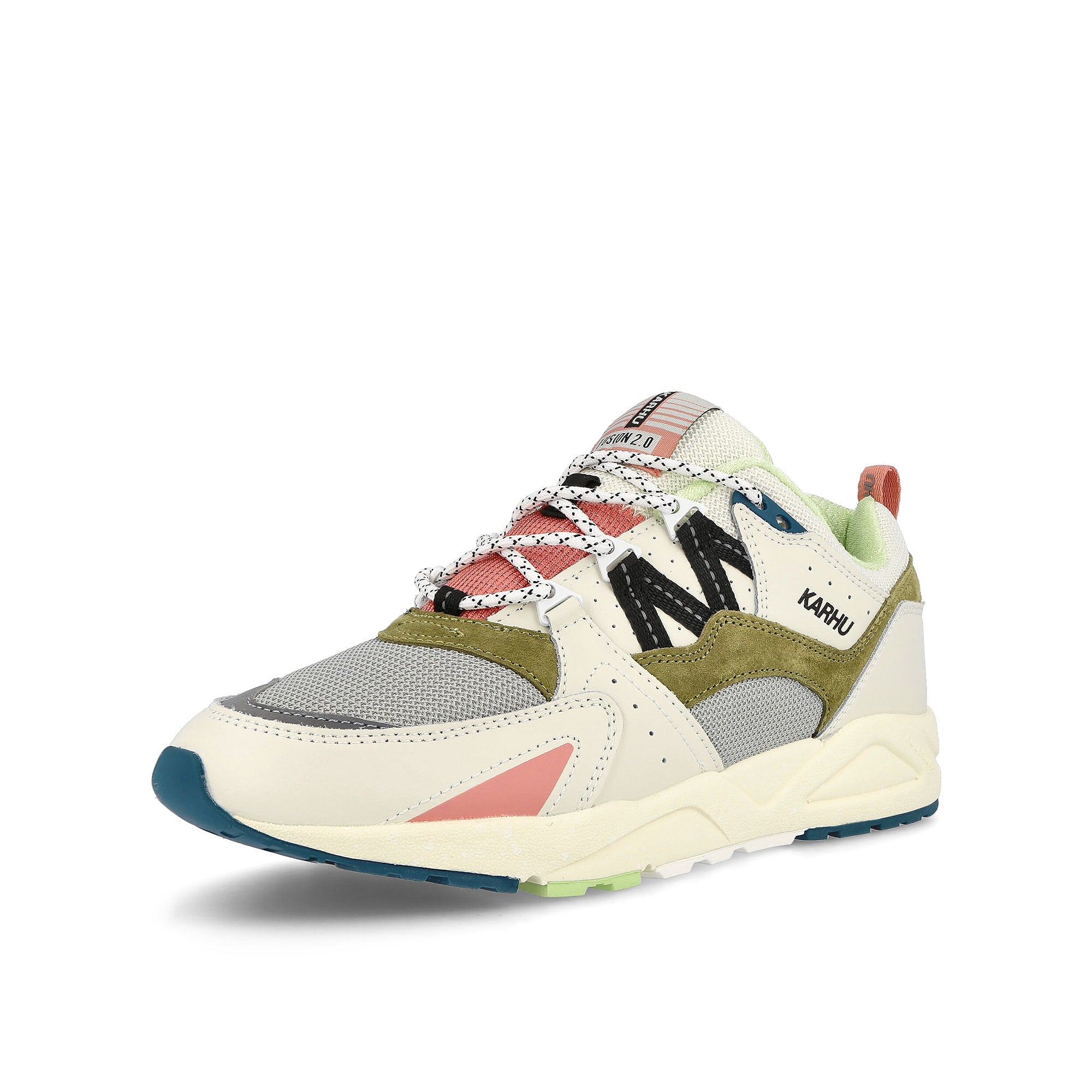 Karhu fusion 2.0 Lily White-Green Moss Sneakers  Close Up | Overkill
