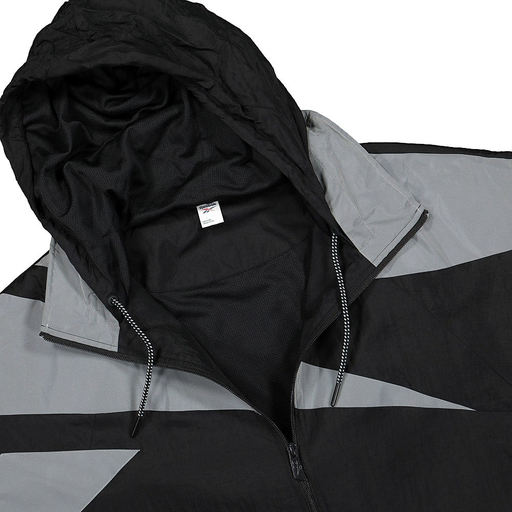 Reebok MISBHV x Reebok Wmns Windbreaker Black Windbreaker Close-up | Overkill