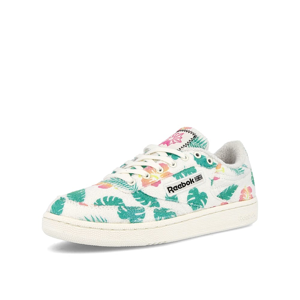 Reebok wmns club c 85 Chalk-Black-Court Green Sneakers  Close Up | Overkill