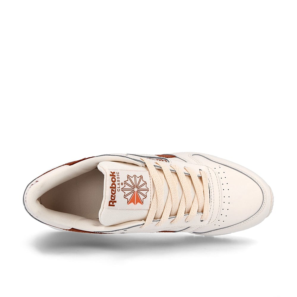 Reebok wmns classic leather Ceramic Pink-White-Baked Earth Sneakers  Detailfoto | Overkill