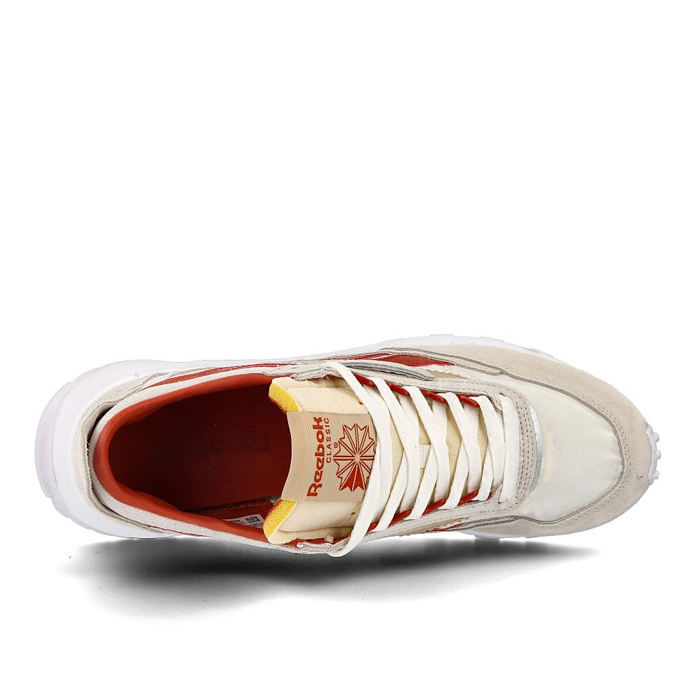 Reebok classic legacy Chalk-Alabaster-Burnt Amber Low Top Sneakers  Detailfoto | Overkill