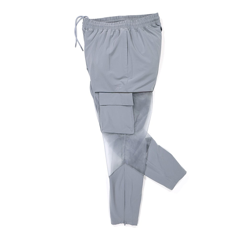 Reebok Wonder Woman x Reebok Wmns Trackpant Cold Grey 4 Sweat & Track Pants Close-up | Overkill