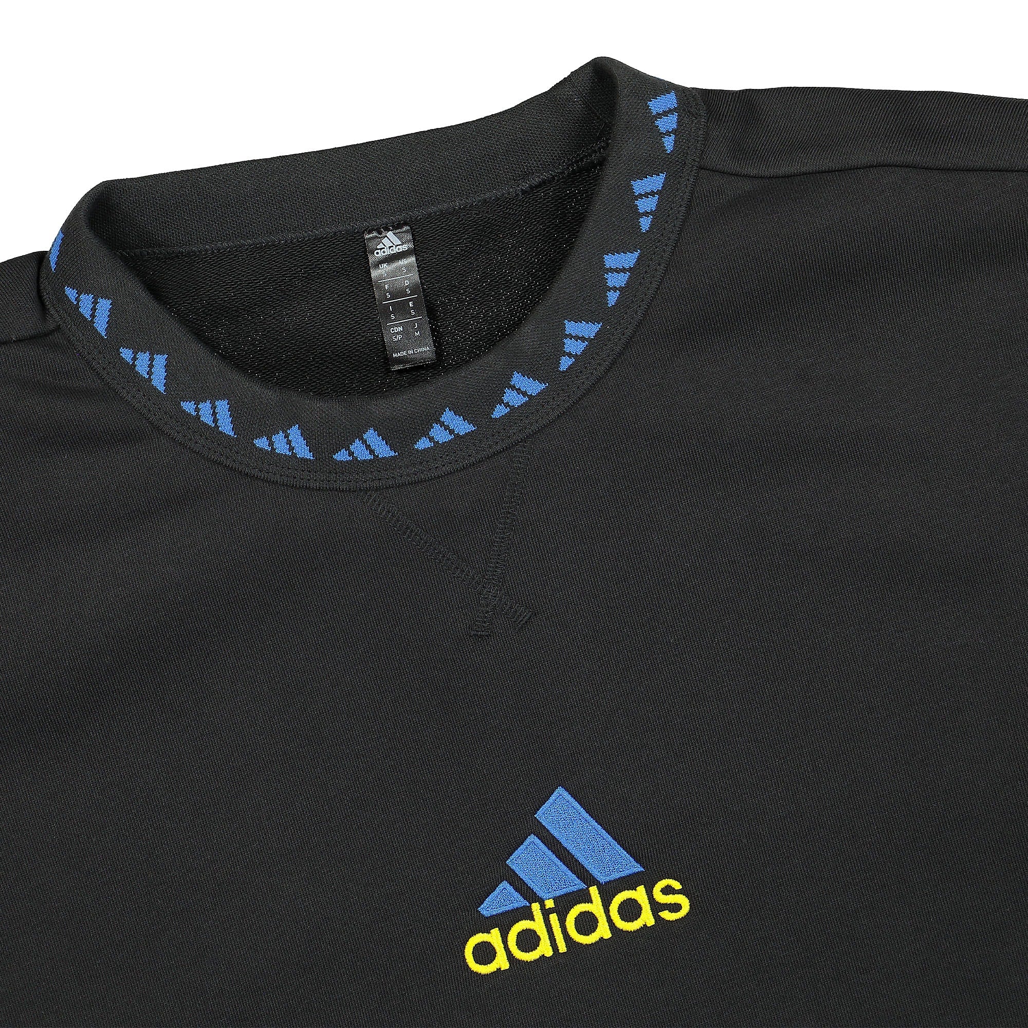 adidas Manchester United Icon Crew Sweatshirt Black Sweatshirts Close-up | Overkill