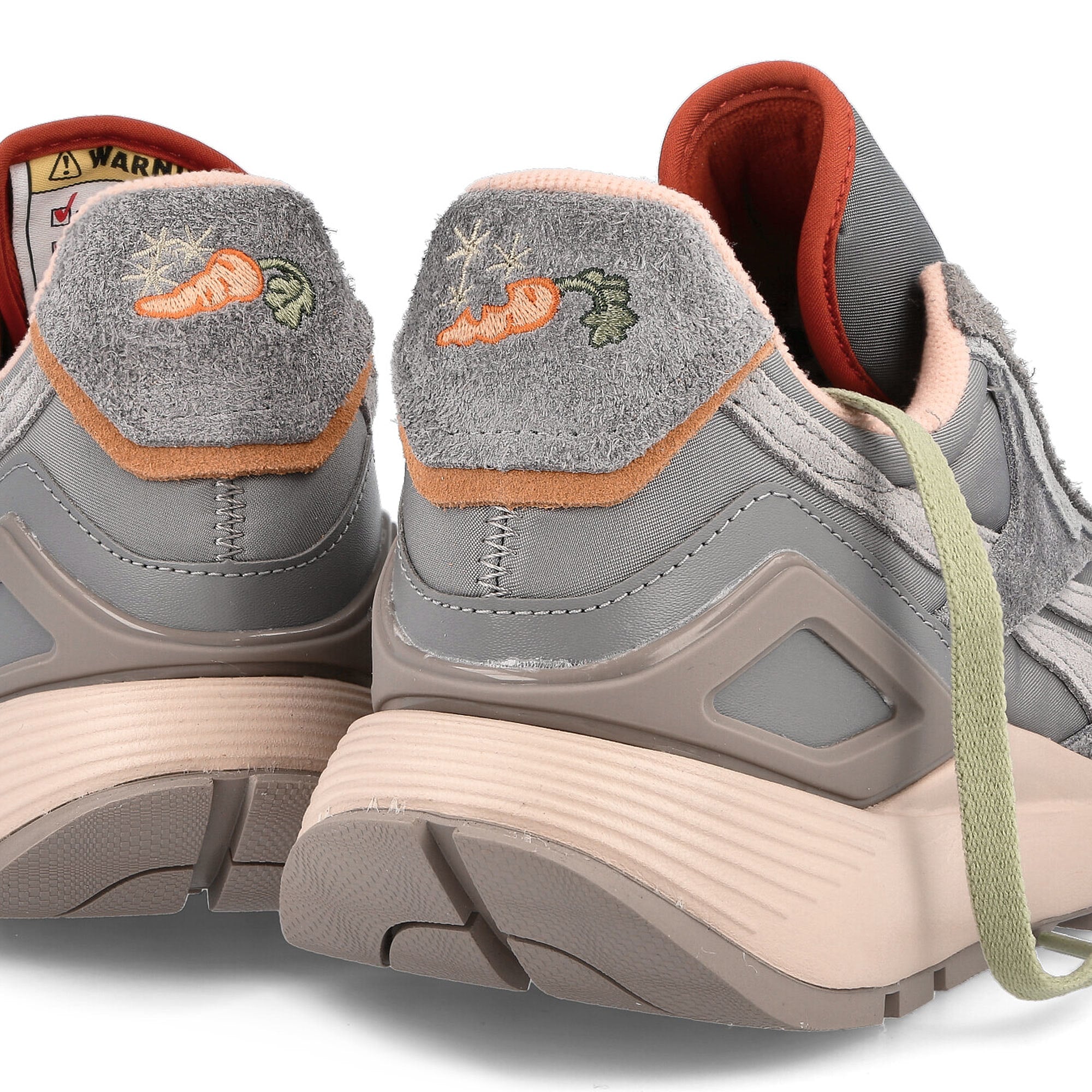 Reebok Looney Tunes x Reebok Classic Legacy AZ Flat Grey-Pure Grey 5-Medium Grey Sneakers  Detailfoto | Overkill