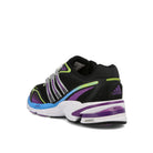 adidas supernova cushion 7 Core Black / Silver Metallic / Semi Solar Green  Close-up | Overkill