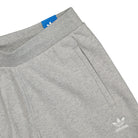 adidas Essential Pants Medium Grey Heather Casual Pants Detailfoto | Overkill
