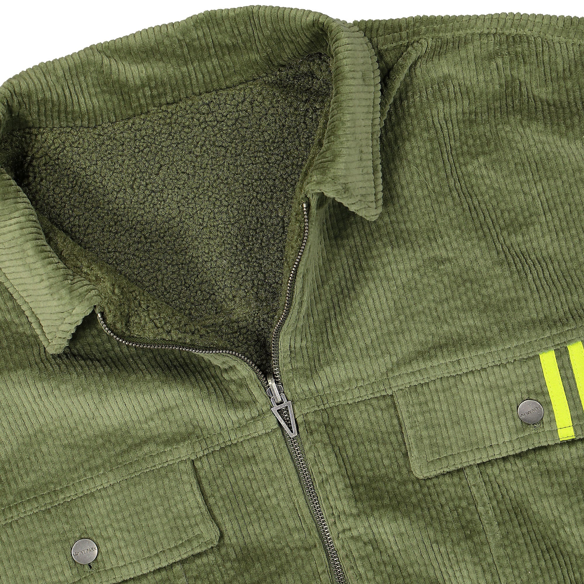 adidas Ivy Park x adidas Jacket Wildpine Jackets Close-up | Overkill