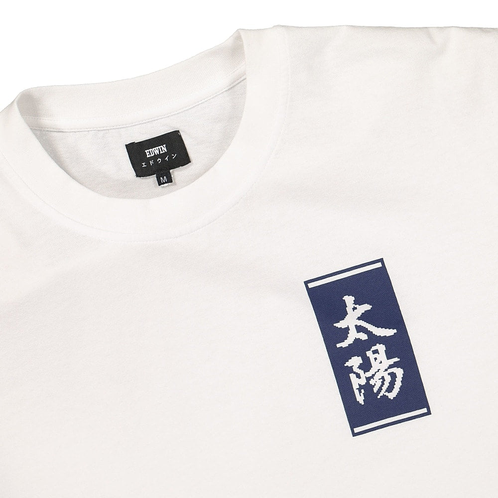 Edwin Tarot Deck I TS Single Jersey White Garment Washed T-Shirts Close-up | Overkill