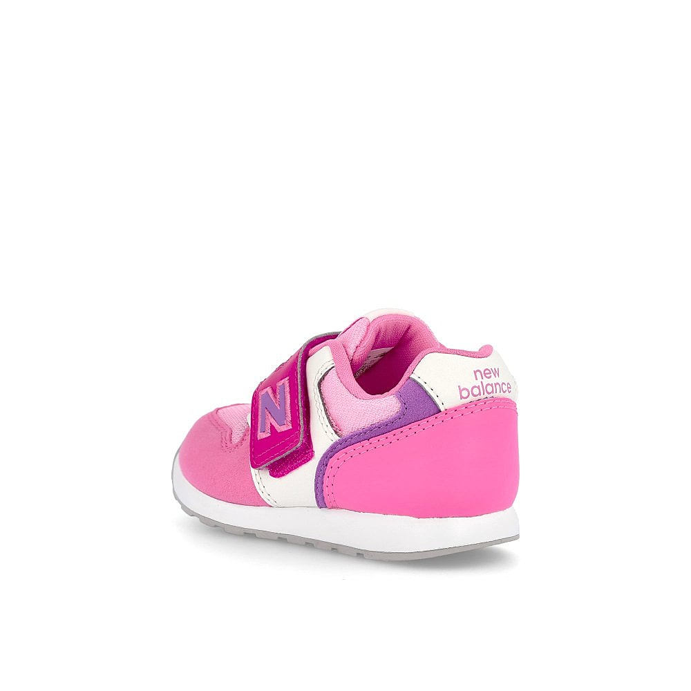 New Balance iz 996 mpp Pink  Close-up | Overkill
