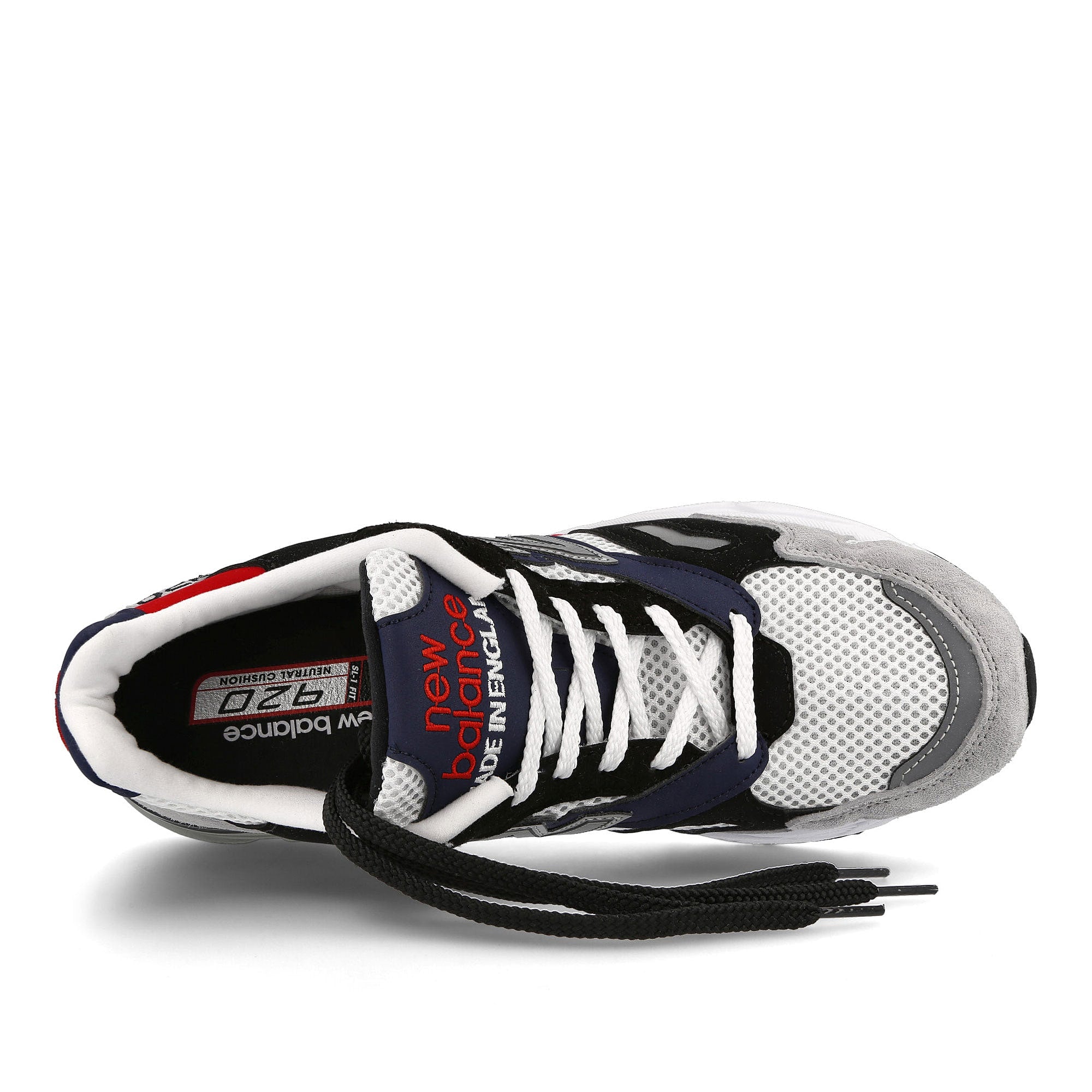 New Balance m 920 gkr Grey Low Top Sneakers  Detailfoto | Overkill
