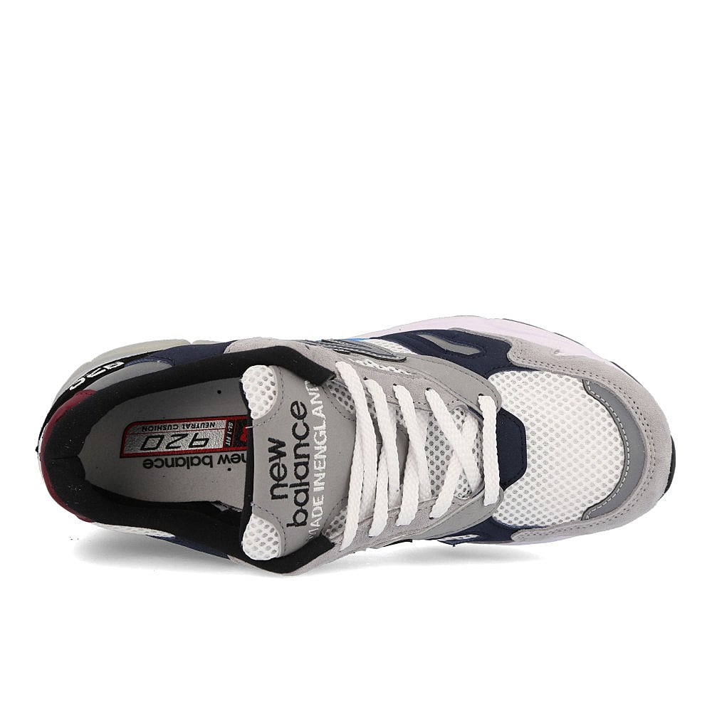 New Balance m 920 nbr Grey-Navy Low Top Sneakers  Detailfoto | Overkill