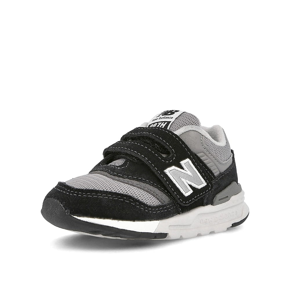 New Balance iz 997 hbk Black Sneakers  Close Up | Overkill