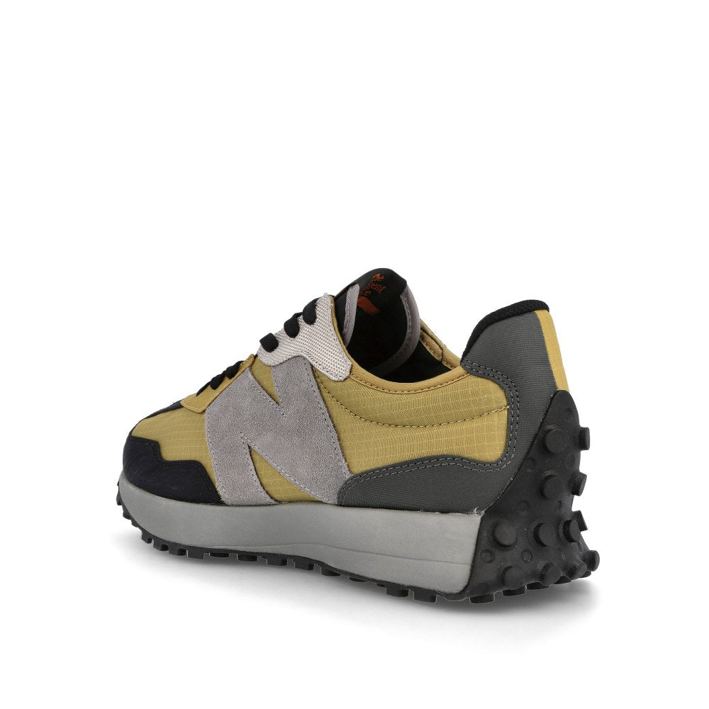 New Balance ms 327 pb -40 Yellow  Close-up | Overkill