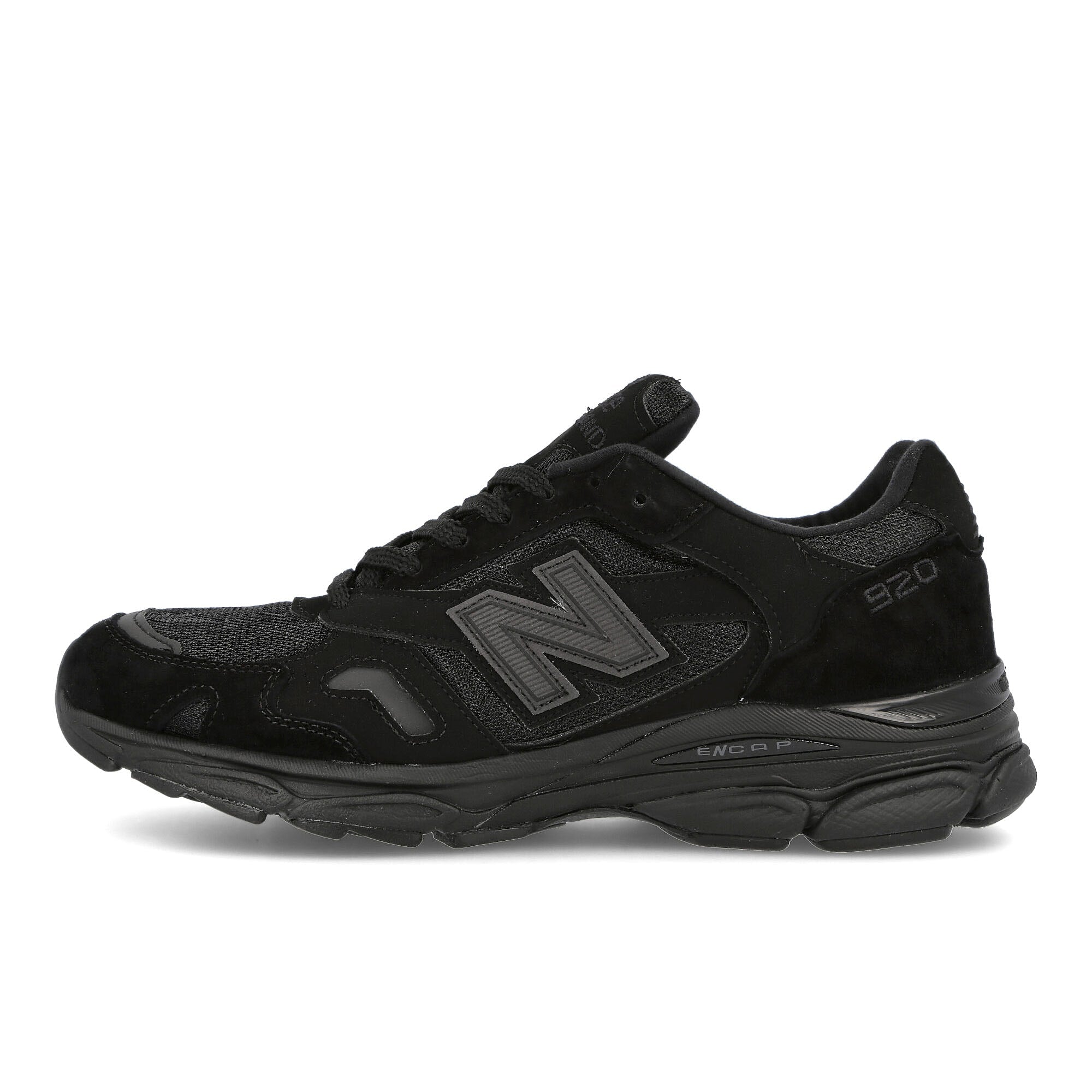 New Balance m 920 blk Black Low Top Sneakers M 920 BLK | Overkill