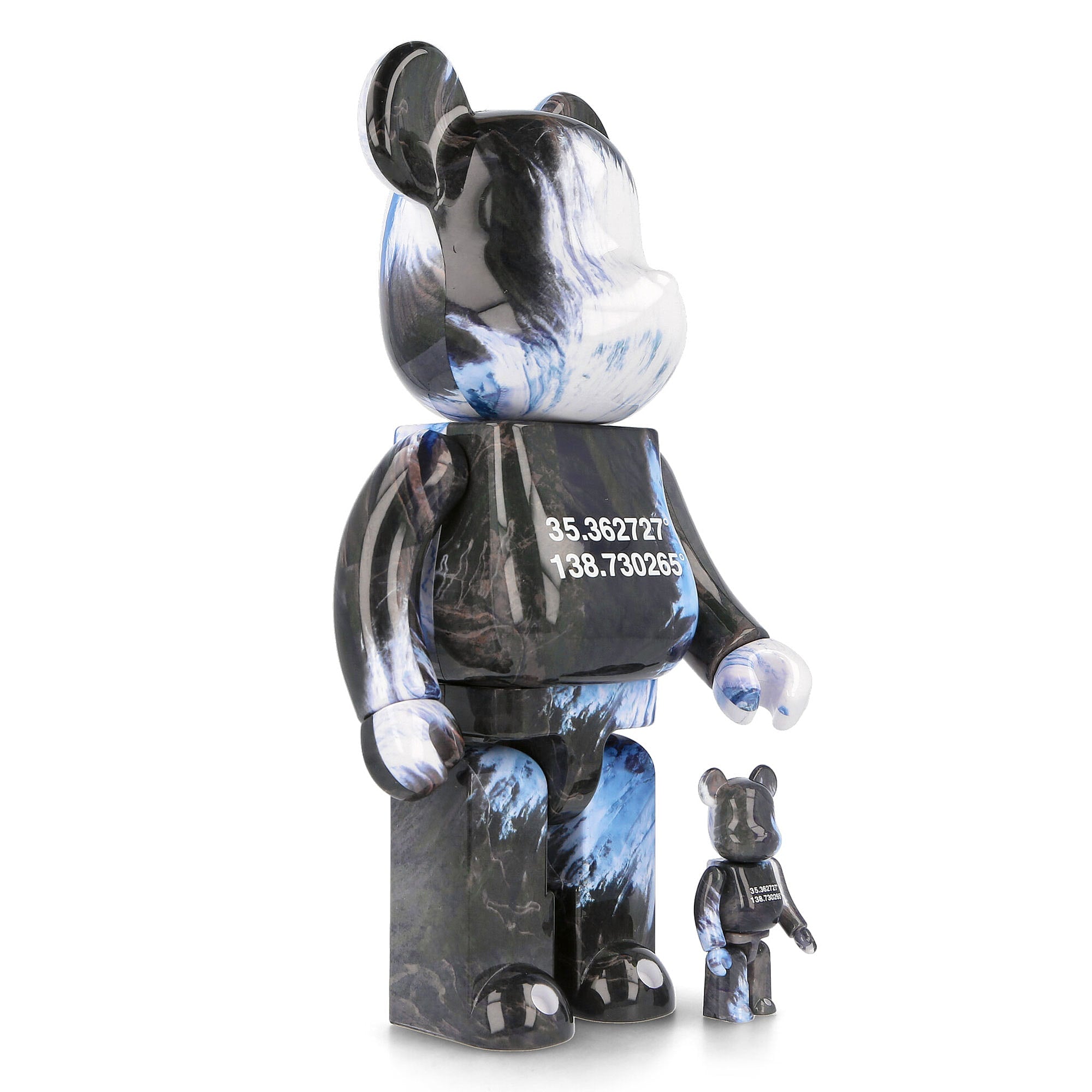 Medicom Benjamin Grant x Medicom Be@rbrick OVERVIEW Mt.Fuji  Japan 400% + 100% Multi Collectibles & Toys Detailfoto | Overkill
