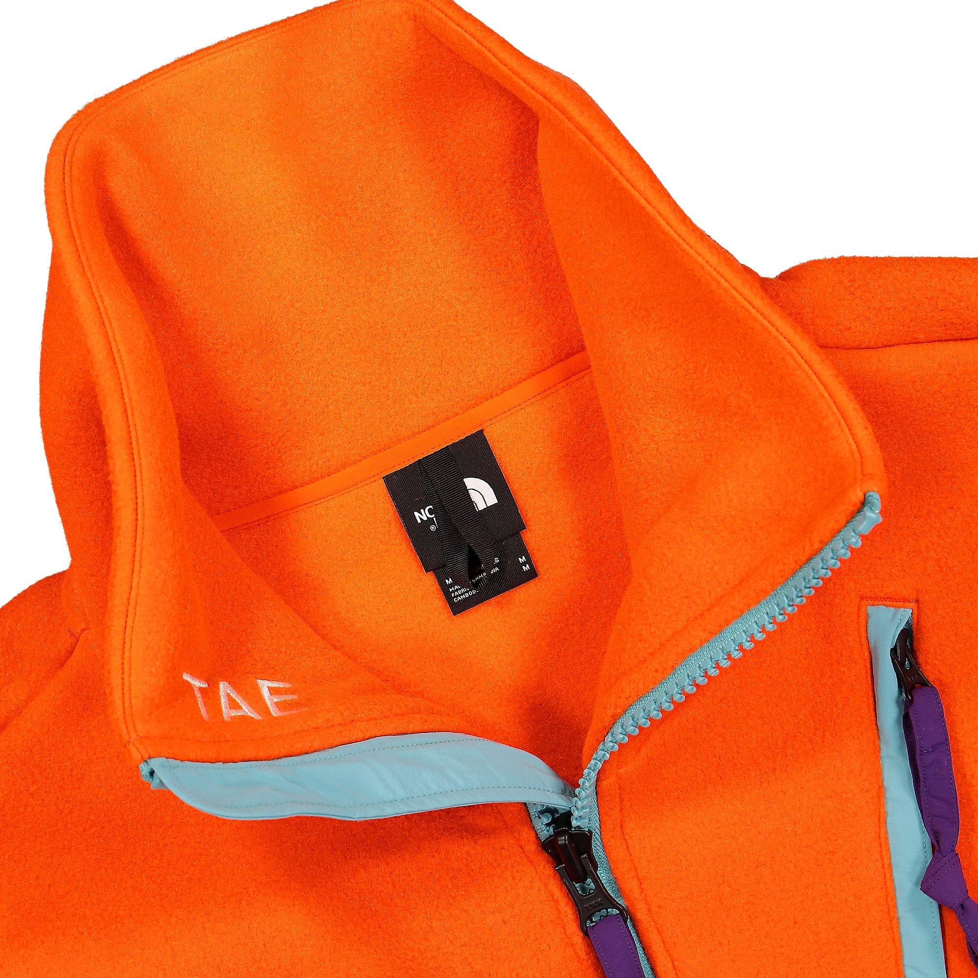 The North Face Tae Fleece Fullzip Jacket Red Orange Jackets Close-up | Overkill