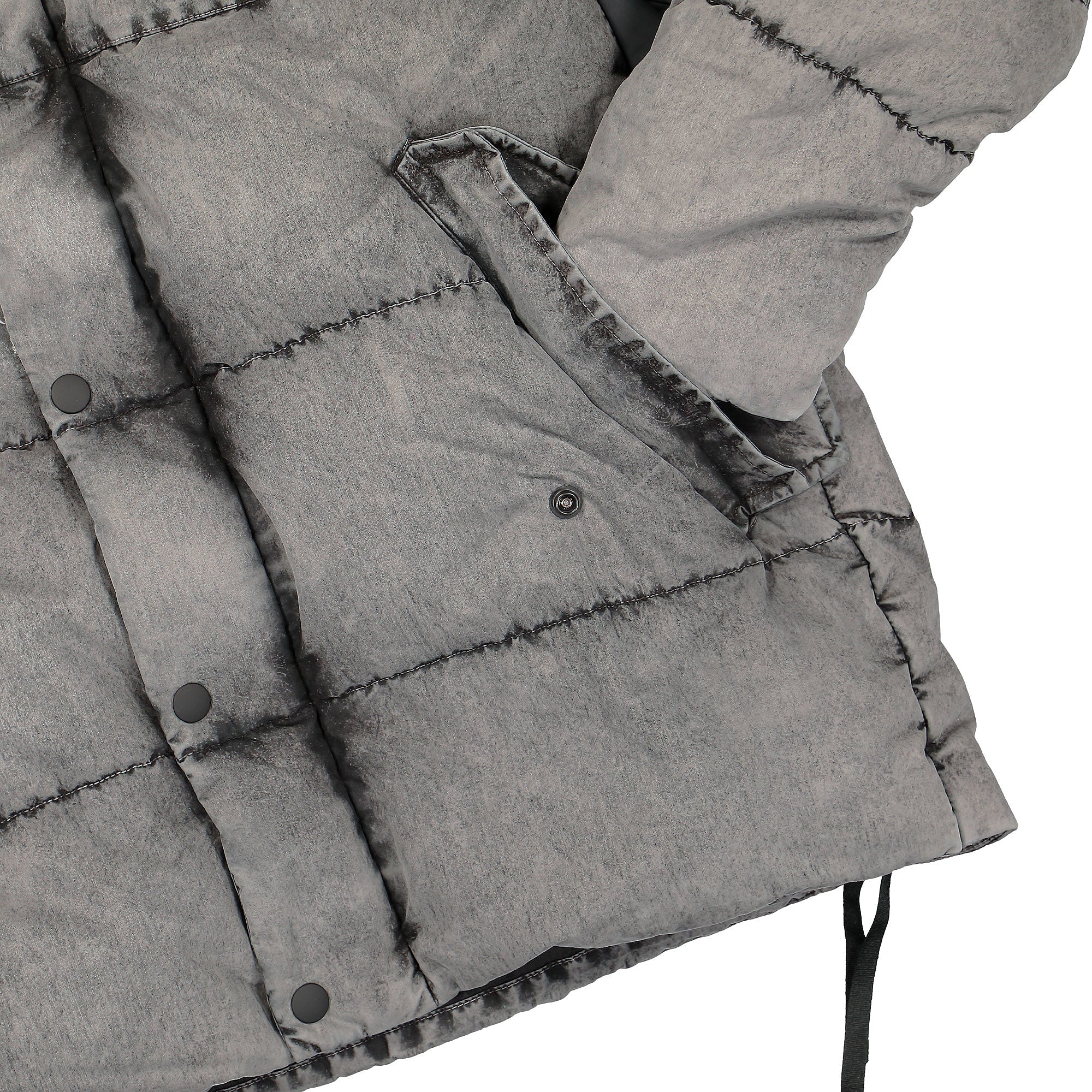 NemeN Kaos Discharged Recycled Goose Down Jacket Discharged Black Jackets Detailfoto | Overkill