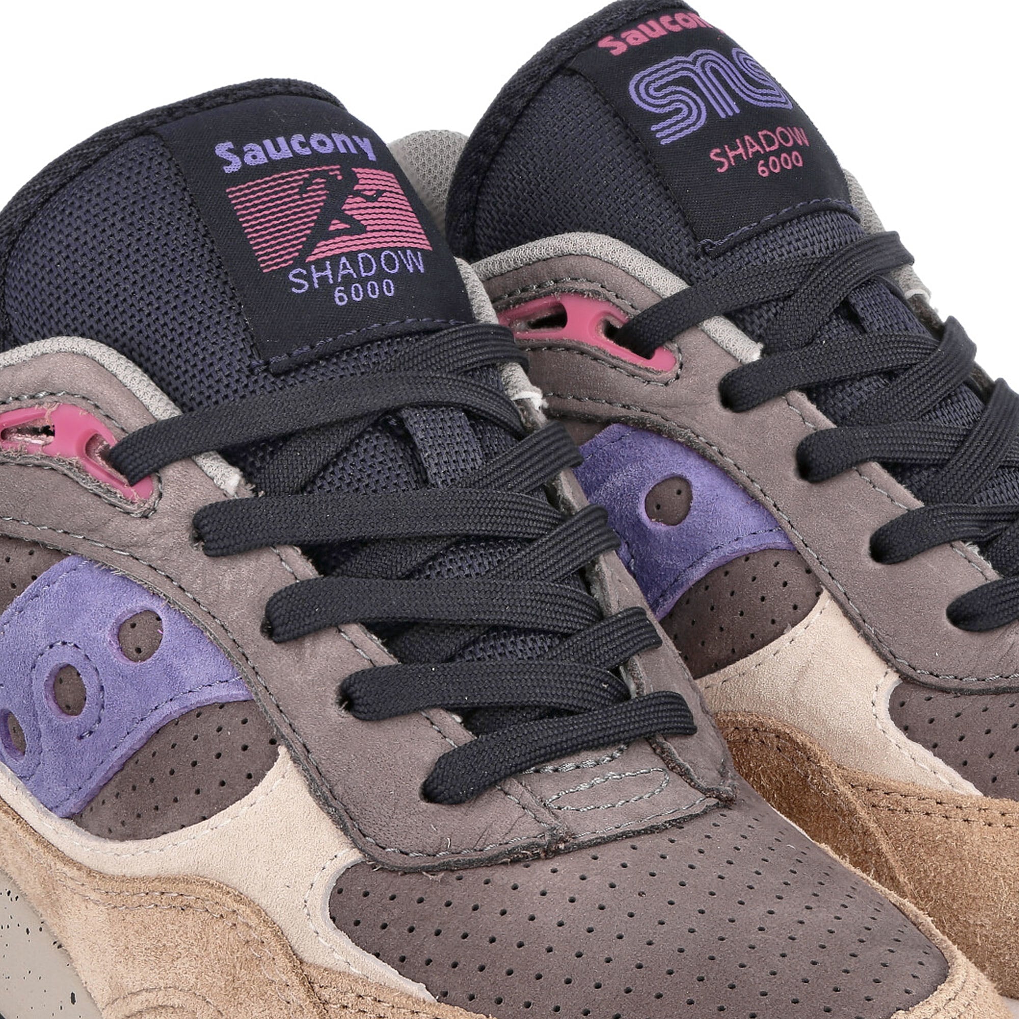 Saucony SNS x Saucony Shadow 6000 Khaki-Grey Sneakers  Detailfoto | Overkill
