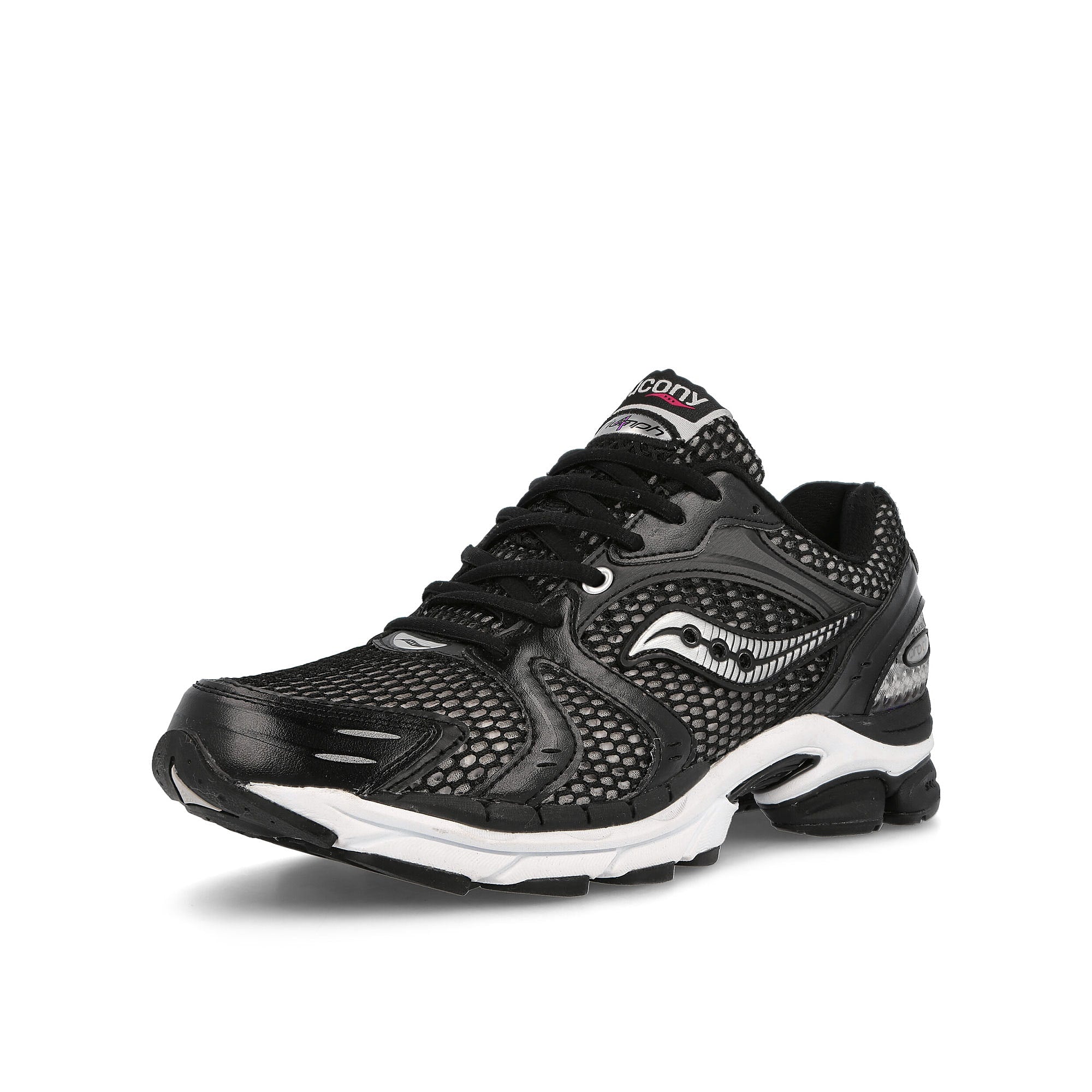 Saucony Progrid Triumph 4 Black-White Low Top Sneakers  Close Up | Overkill