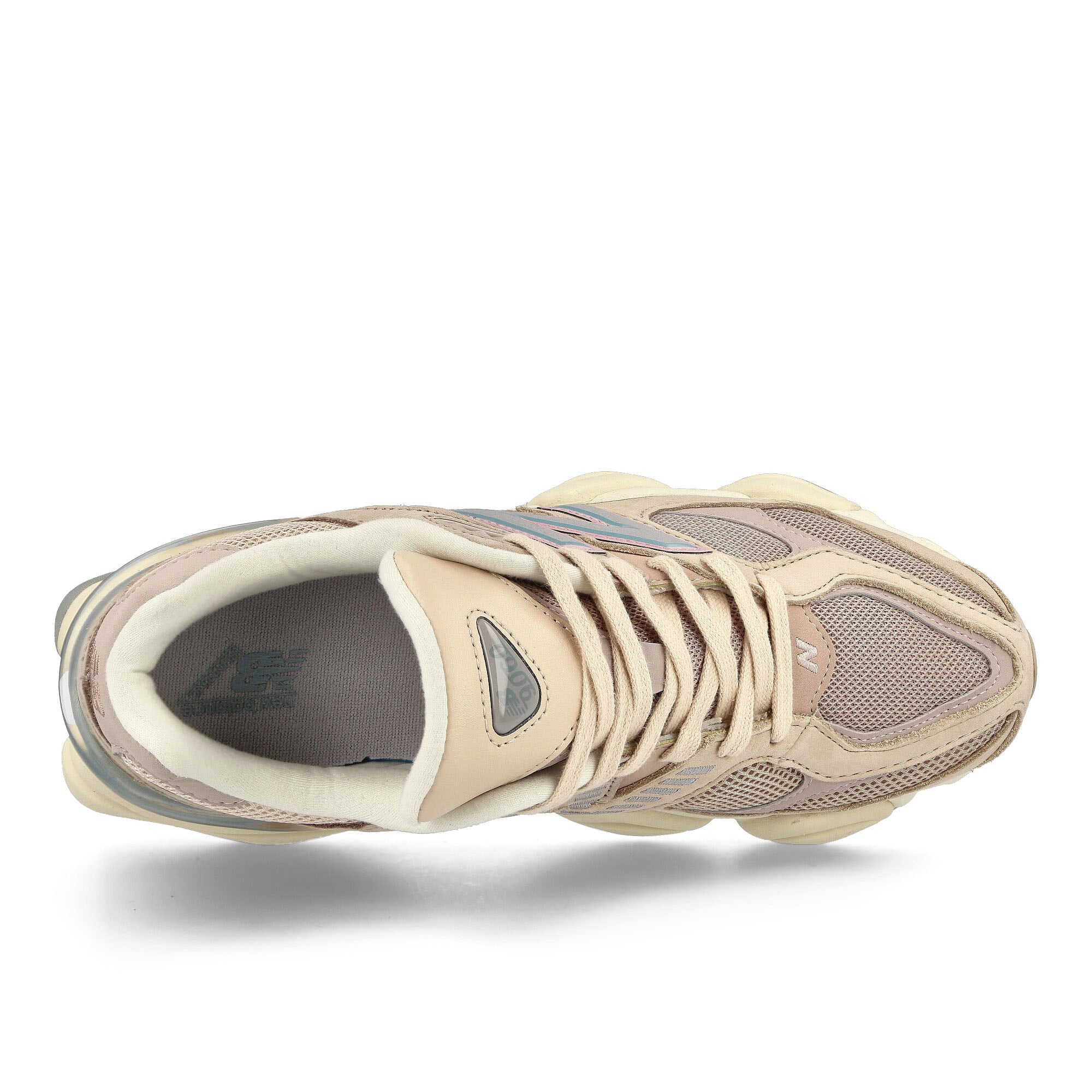 New Balance U9060WCG Ivory Sneakers  Detailfoto | Overkill