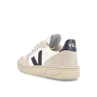 Veja v-10 b-mesh White / Nautico  Close-up | Overkill